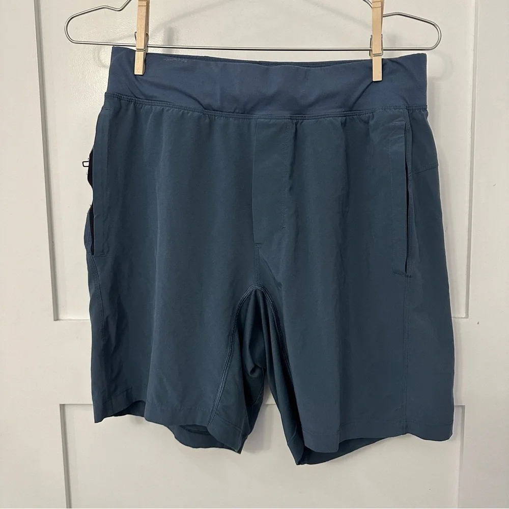 lululemon athletica Men's Athletic Shorts in Slate Blue 7”